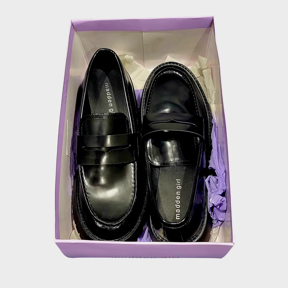 SOLD Elsewhere, Madden Girl Heather Loafers NWT Size 9.5 NWT NIBox - Picture 9 of 10